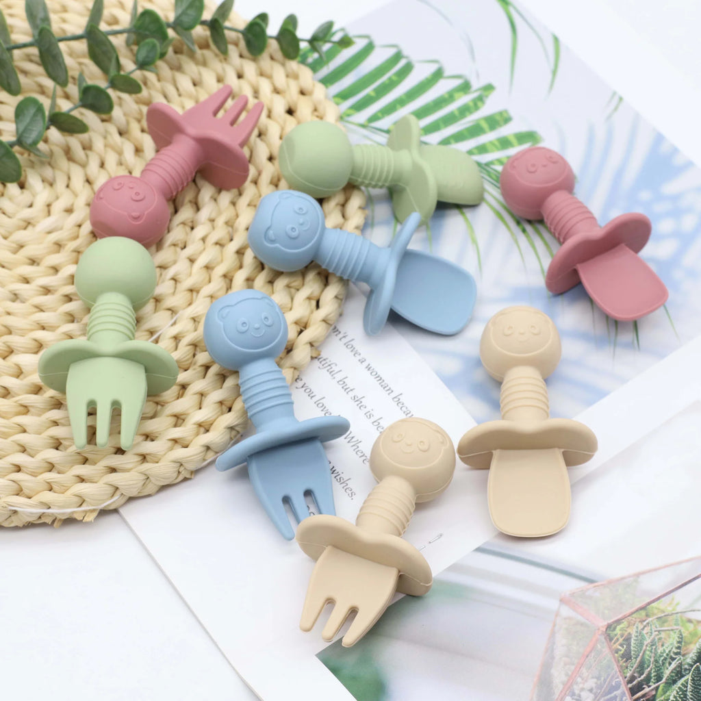 New Little Bear Pattern Baby Food Spoon Fork Short - lifestyle in-use