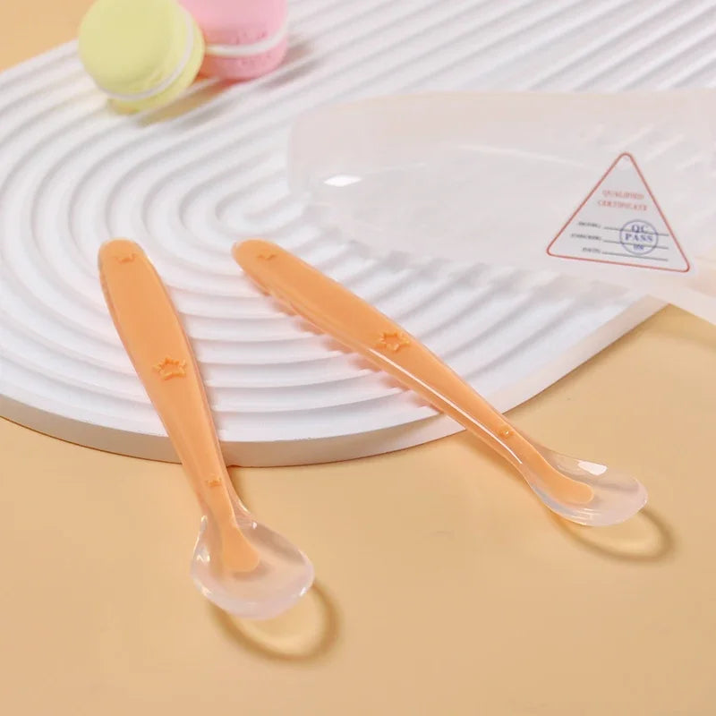 2 Pcs Baby Silicone Spoon Learning Spoon Set Stars - feature close-up