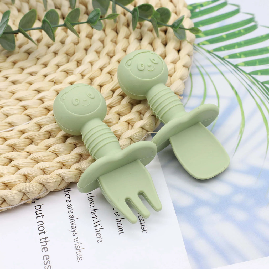 New Little Bear Pattern Baby Food Spoon Fork Short - material close-up