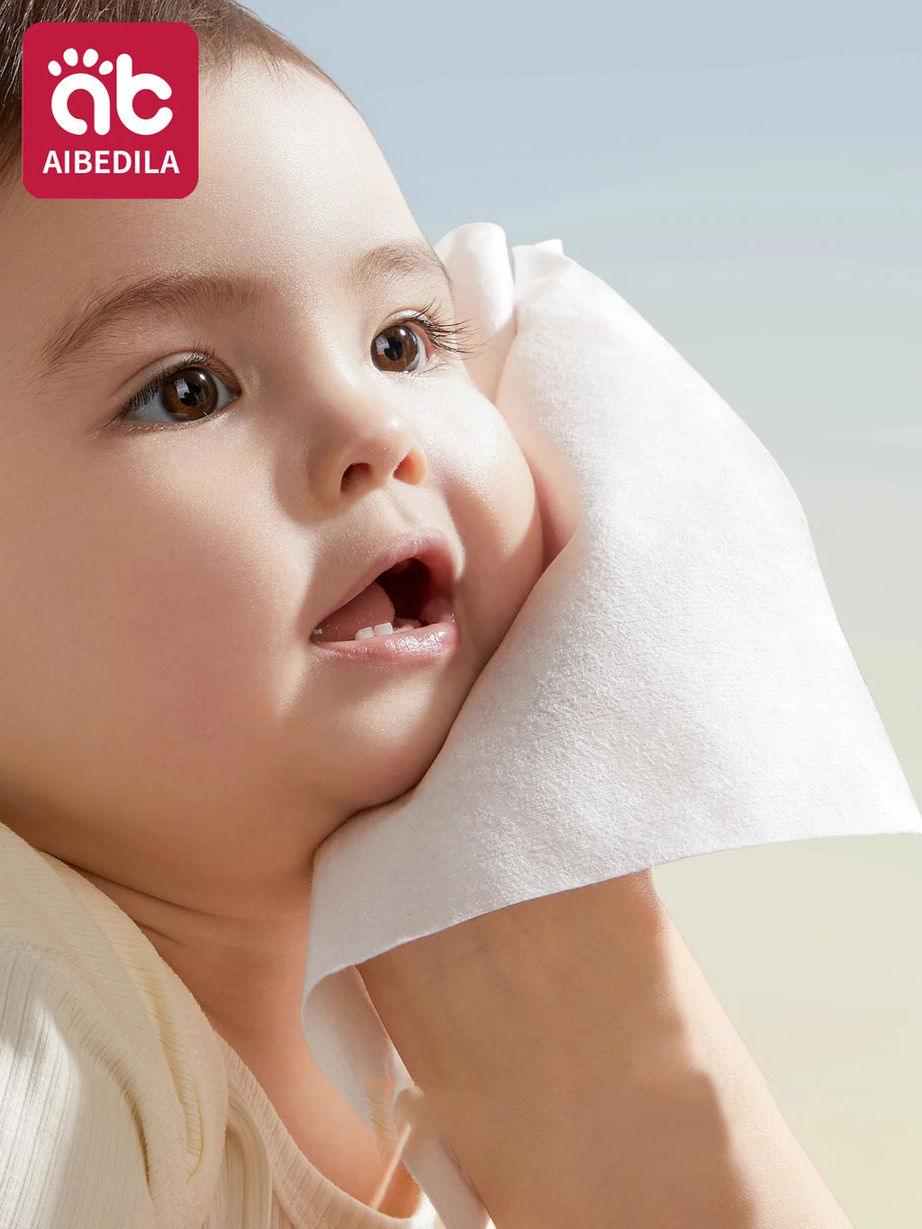 100% Cotton Dry Wipes Sensitive+ Newborn Baby Wipes - material close-up