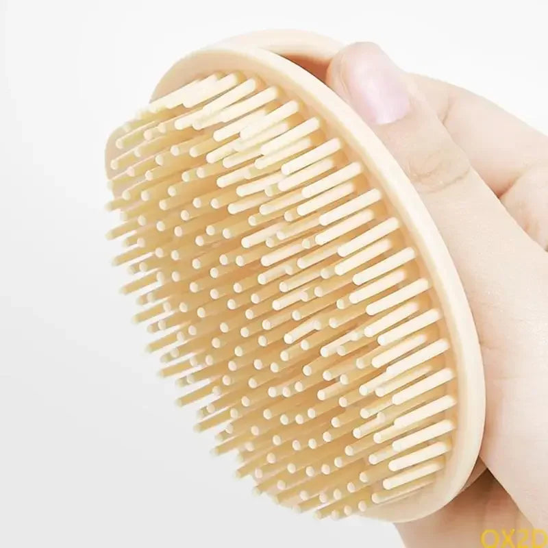 Baby Bear Hair Washing Brush Children's Bath Scrubbing - material close-up