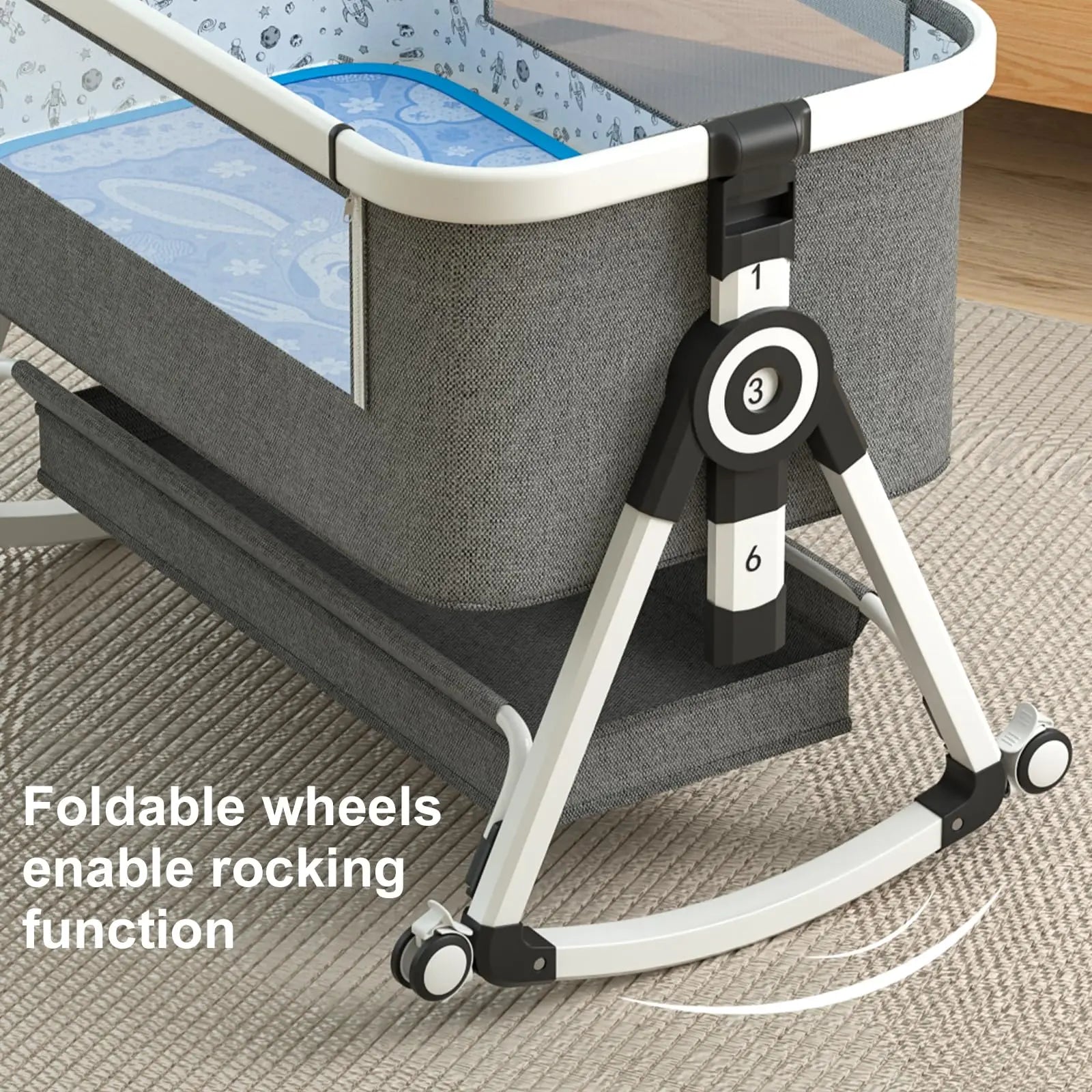 3 in 1 Baby Bassinet - detail view