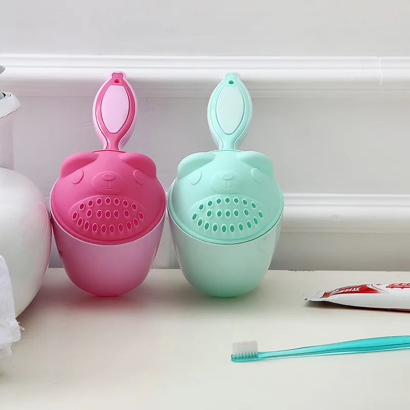 1PC Baby Cartoon Bear Bathing Cup Newborn Kid Shower - feature close-up