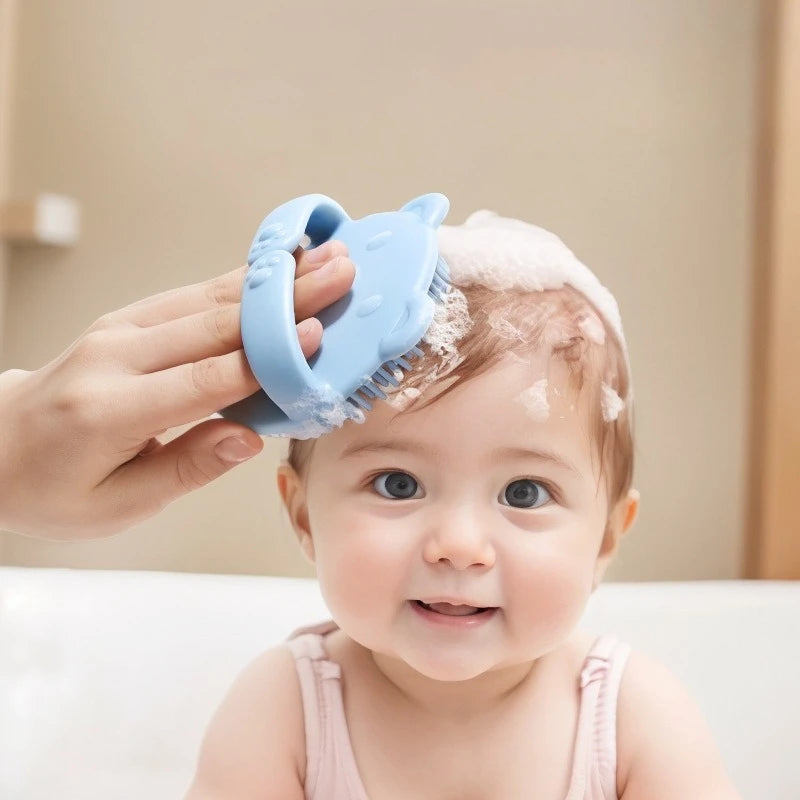 Baby Bear Hair Washing Brush Children's Bath Scrubbing - lifestyle in-use