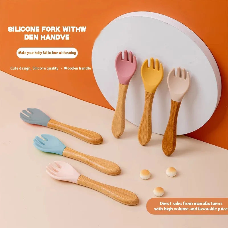 Baby spoon baby silicone soft spoon feeding water small - feature close-up