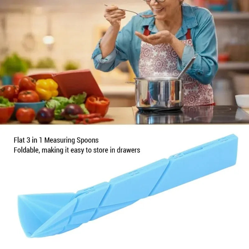 3 in 1 Folding Measuring Spoons, 2Pcs - lifestyle in-use