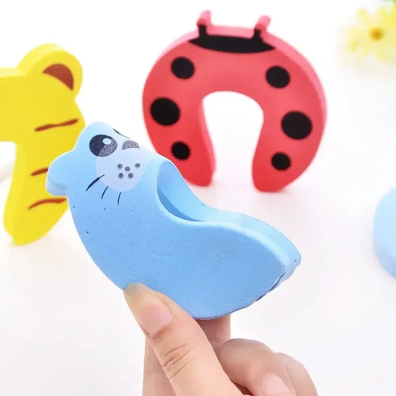 1 2 5 7PCS Child Safety Cartoon Pattern Protection Lock - lifestyle in-use