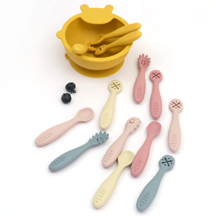 3PCS Silicone Spoon Fork Baby Utensils Set Feeding Food - material close-up